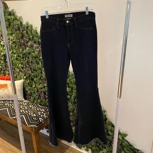 Flare jeans raw hem